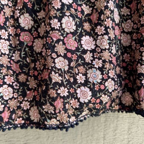 Maurice’s top, sheer Lacey neck  brown floral base. Plus size 2 - Picture 3 of 4